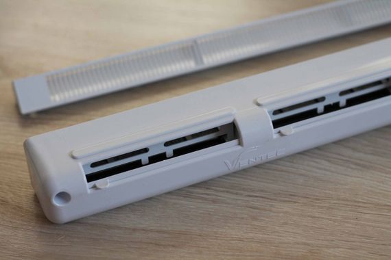 Оконный приточный клапан Ventec VT 701 с контролем потока воздуха и акустической шумоизоляцией