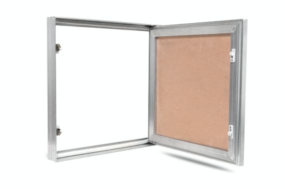 Люк под покраску Пилот Про 800х800