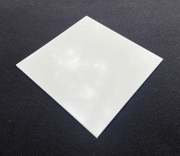 Металлический накладной съемный люк 300х300мм на магнитах