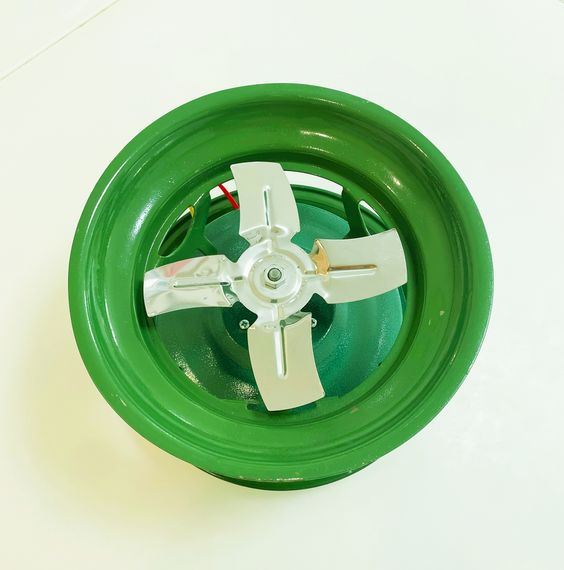 Жаростойкий вытяжной вентилятор SIROCCO FAN KHG 180-100 (от d180мм до 220мм, +160°С)