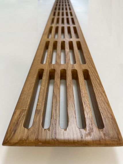 Деревянная врезная решетка Visioner 1000х100 (посадка 900х85мм. из дуба)