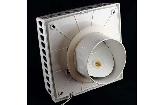 Приточный клапан КИВ Квадро 125 (0,5м) с алюминиевой решеткой KIV Quadro 125 (0.5м)