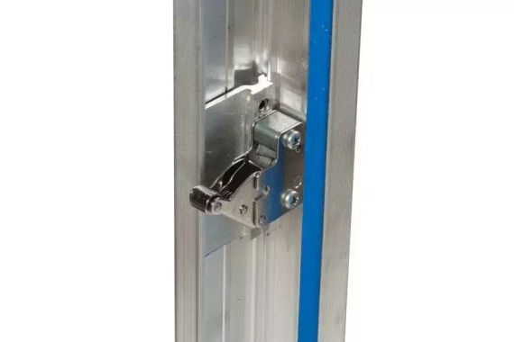 Люк Визионер "Фурор" 300х200 нажимной под плитку