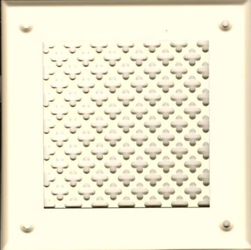 Решётка 210*210 слоновая кость, большой цветок