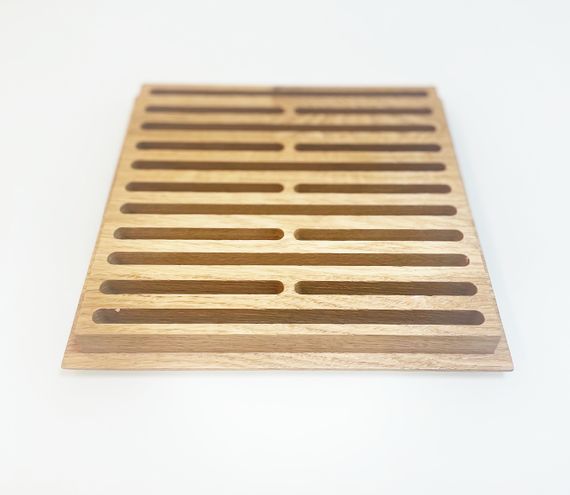 Деревянная врезная решетка Visioner 200х200 (посадка 185х185мм. из дуба)