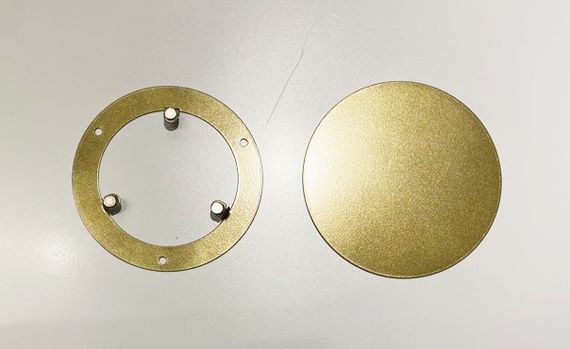 Решетка стальная на магнитах круглая РДК-120 золото металлик