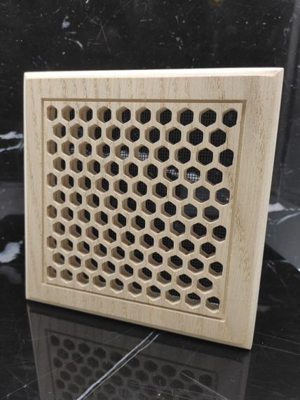 Решетка декоративная деревянная на магнитах Пересвет К-20 200х200мм