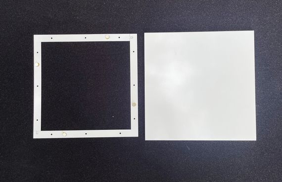 Металлический накладной съемный люк 300х300мм на магнитах