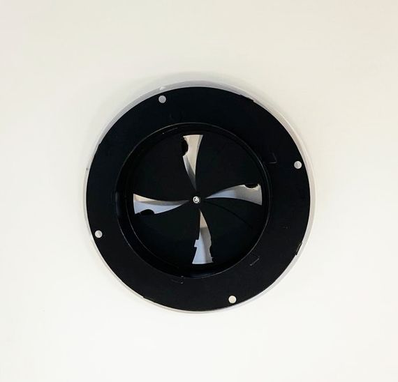 Диффузор приточно-вытяжной на магнитах регулируемый КНД-100 декоративный металлический белый