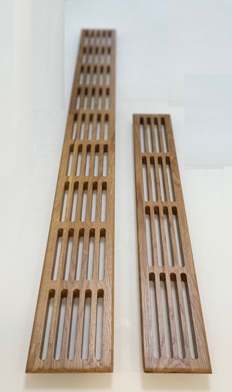 Деревянная врезная решетка Visioner 1000х100 (посадка 900х85мм. из дуба)